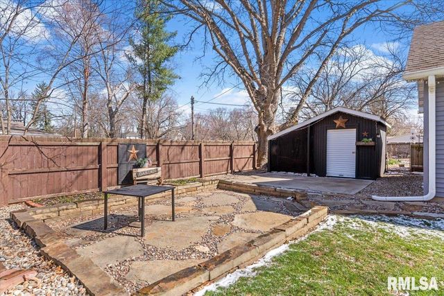 1425 W EDWARDS Street, Springfield, IL 62704