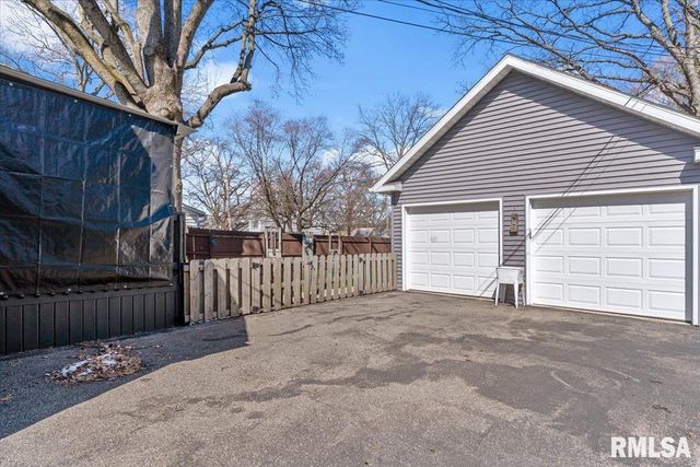 1425 W EDWARDS Street, Springfield, IL 62704