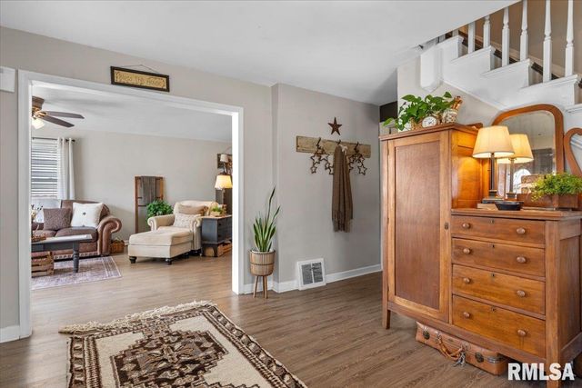 1425 W EDWARDS Street, Springfield, IL 62704