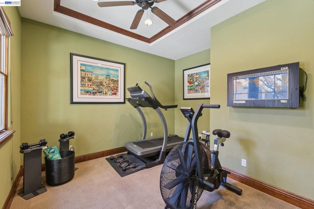 2402 Silver Oaks Ln, Pleasanton, CA 94566