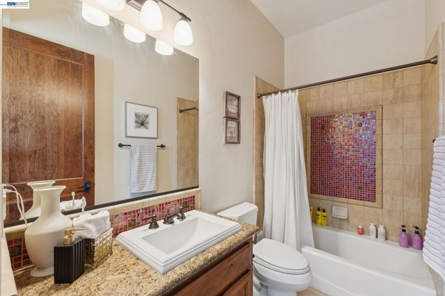 2402 Silver Oaks Ln, Pleasanton, CA 94566