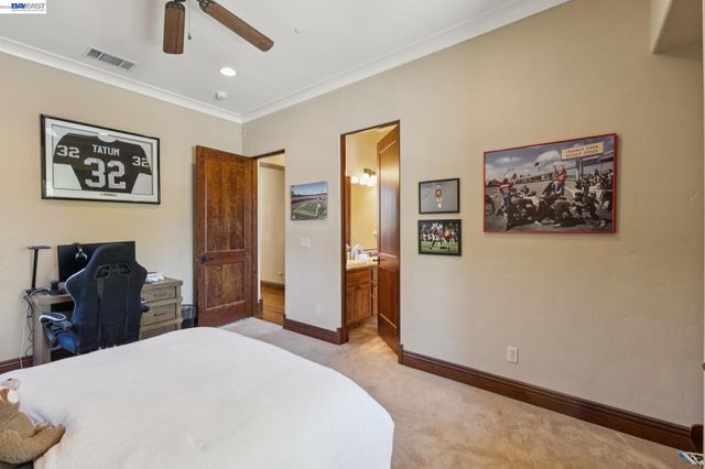 2402 Silver Oaks Ln, Pleasanton, CA 94566
