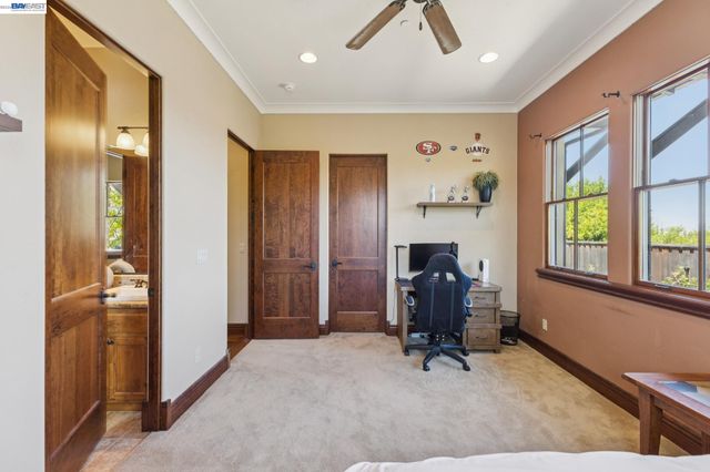 2402 Silver Oaks Ln, Pleasanton, CA 94566