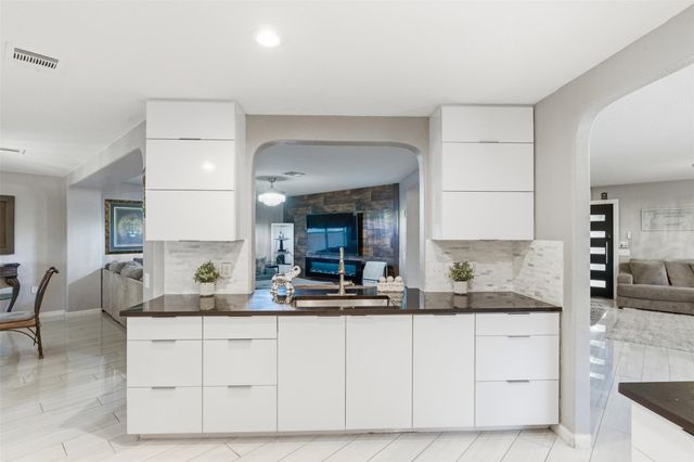 5701 Malarkey RD, Del Valle, TX 78617