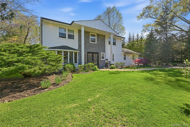 35 Elm Drive, East Hills, NY 11576