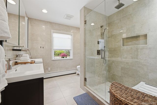 35 Elm Drive, East Hills, NY 11576