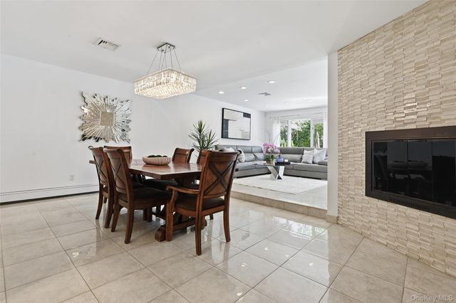 35 Elm Drive, East Hills, NY 11576