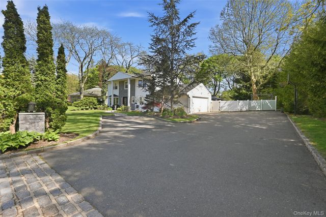 35 Elm Drive, East Hills, NY 11576