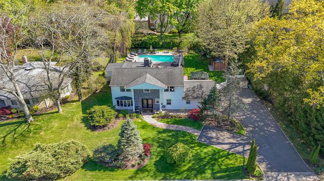35 Elm Drive, East Hills, NY 11576