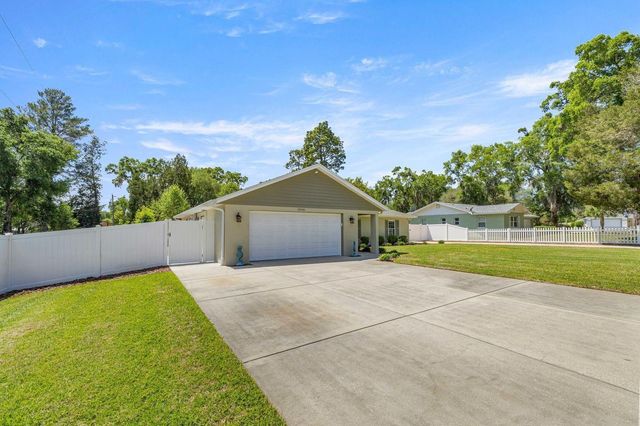 20430 SW 80TH PLACE ROAD, Dunnellon, FL 34431