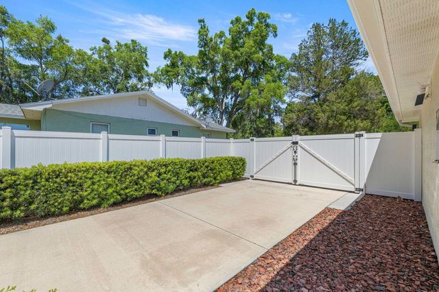 20430 SW 80TH PLACE ROAD, Dunnellon, FL 34431