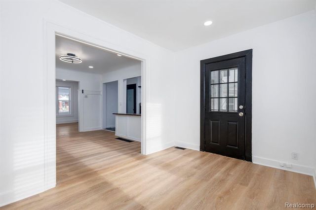 193 Puritan Street, Highland Park, MI 48203