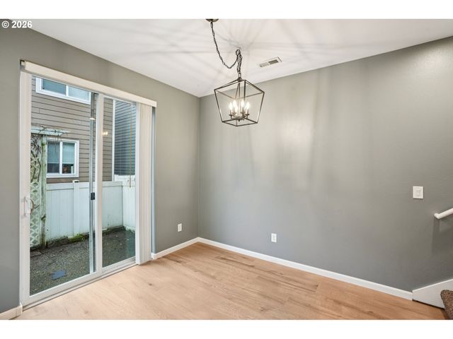 9235 Sw TANOAK Ln, Tualatin, OR 97062