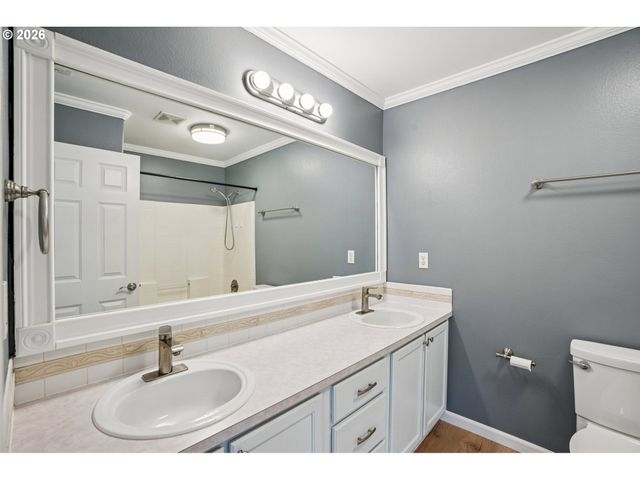 9235 Sw TANOAK Ln, Tualatin, OR 97062