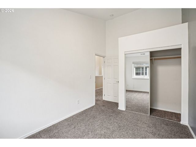 9235 Sw TANOAK Ln, Tualatin, OR 97062