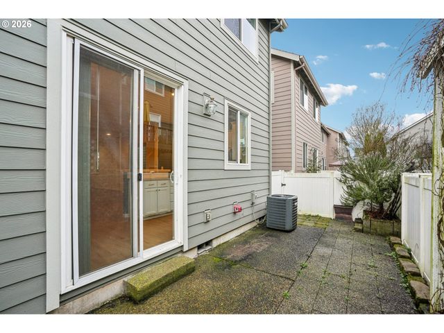 9235 Sw TANOAK Ln, Tualatin, OR 97062