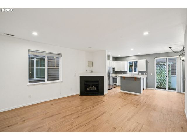 9235 Sw TANOAK Ln, Tualatin, OR 97062