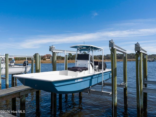 9202 River Road, Wilmington, NC 28412