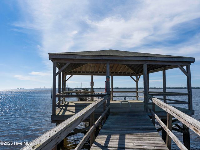 9202 River Road, Wilmington, NC 28412