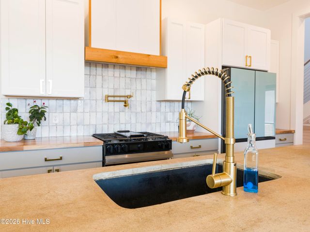 9202 River Road, Wilmington, NC 28412