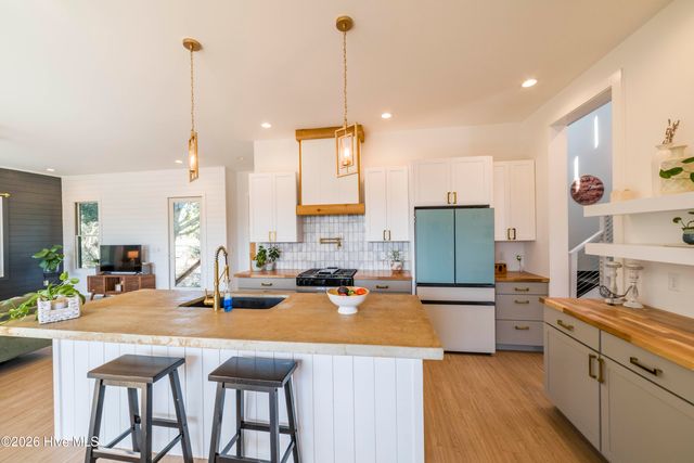 9202 River Road, Wilmington, NC 28412