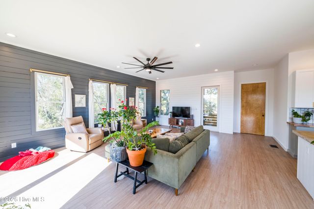 9202 River Road, Wilmington, NC 28412