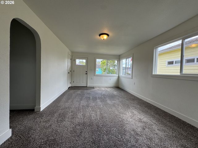 289 28TH Ave, Longview, WA 98632