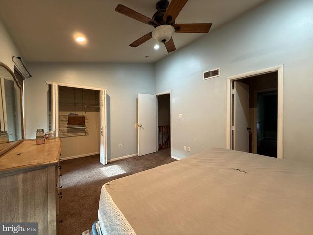 93 GRANT LN, Berlin, NJ 08009