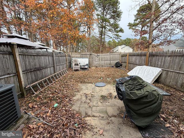 93 GRANT LN, Berlin, NJ 08009