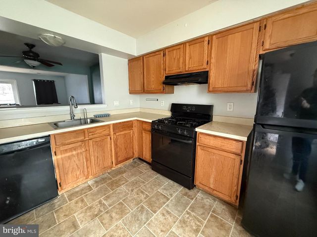 93 GRANT LN, Berlin, NJ 08009