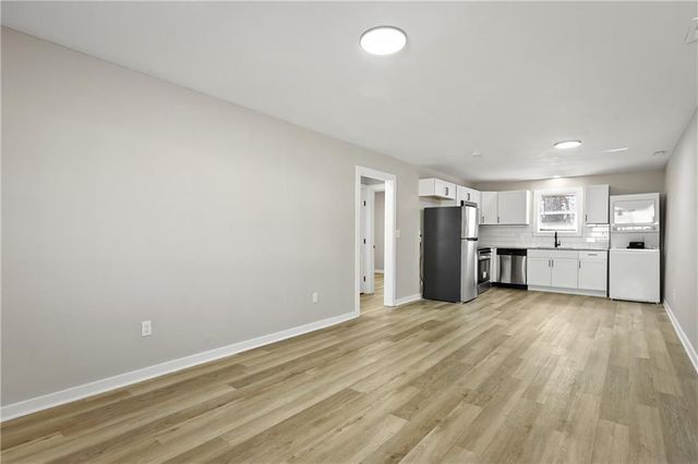 719 E COLLEGE Street, Independence, MO 64055