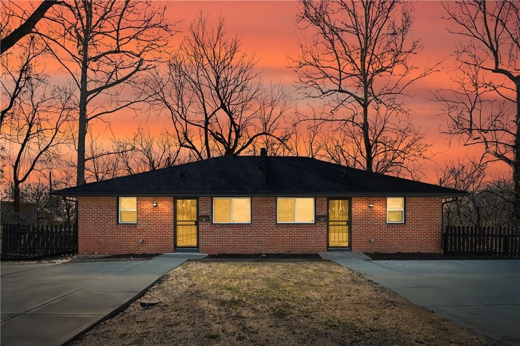 719 E COLLEGE Street, Independence, MO 64055