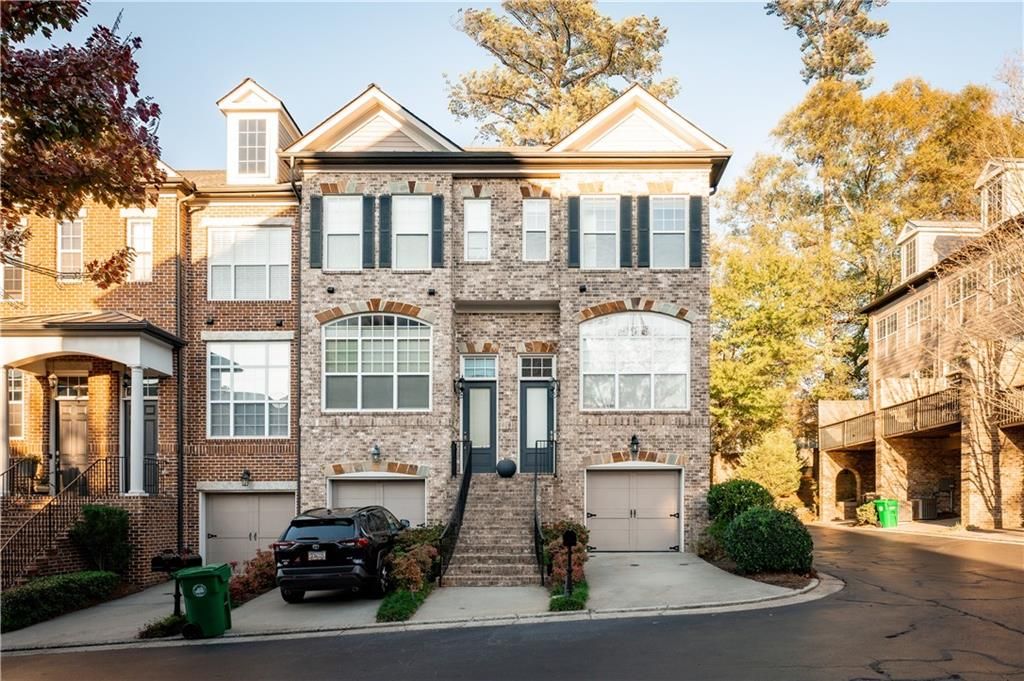 2661 Rivers Edge NE Drive, Atlanta, GA 30324