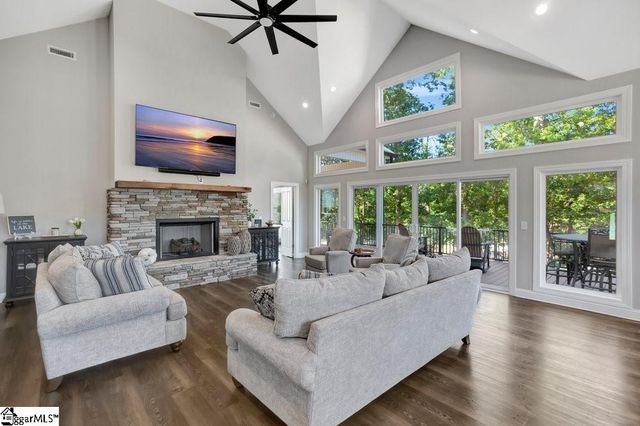 401 Broadwater Circle, Anderson, SC 29626