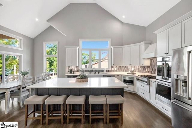 401 Broadwater Circle, Anderson, SC 29626