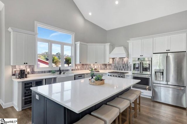 401 Broadwater Circle, Anderson, SC 29626