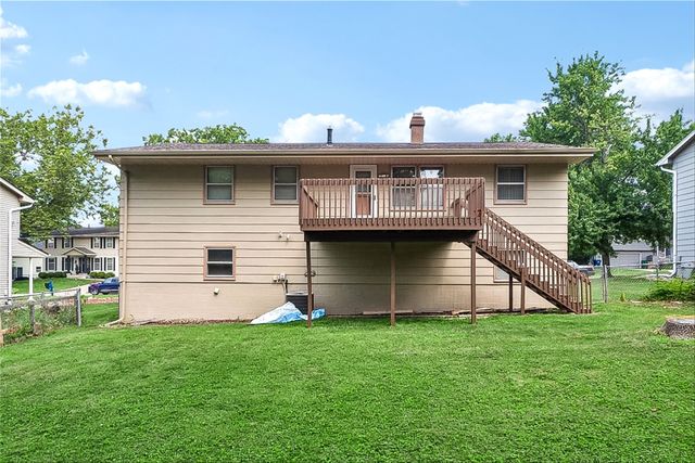 8504 Winston Avenue, Urbandale, IA 50322