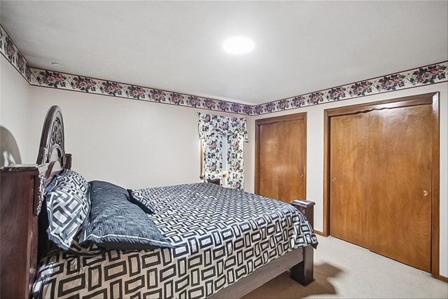 8504 Winston Avenue, Urbandale, IA 50322