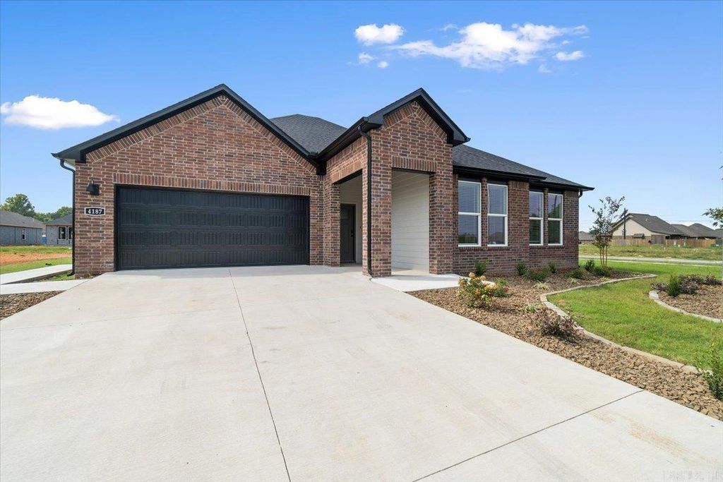 22 Plantation Drive, Mayflower, AR 72106