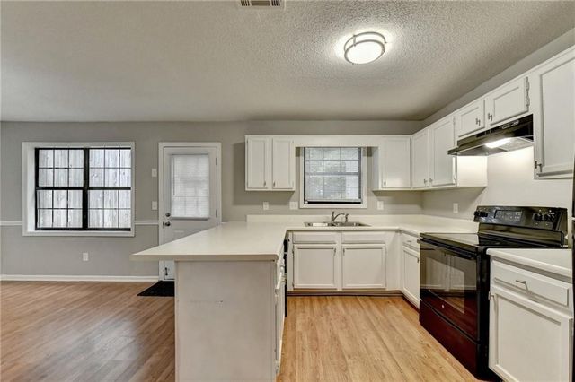 8030 Sand Wedge Circle NW, Kennesaw, GA 30144