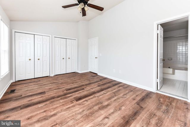 1207 BOND ST, Herndon, VA 20170