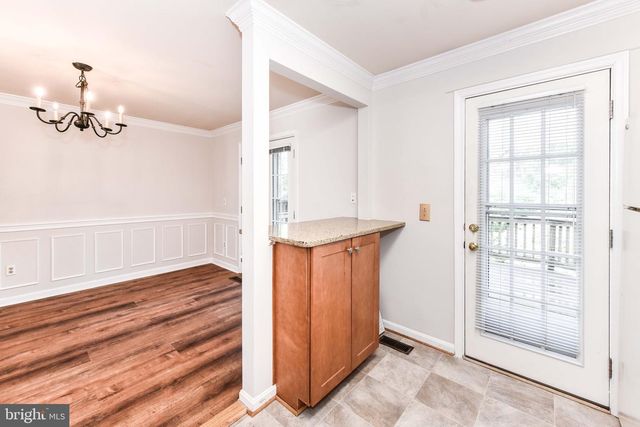 1207 BOND ST, Herndon, VA 20170