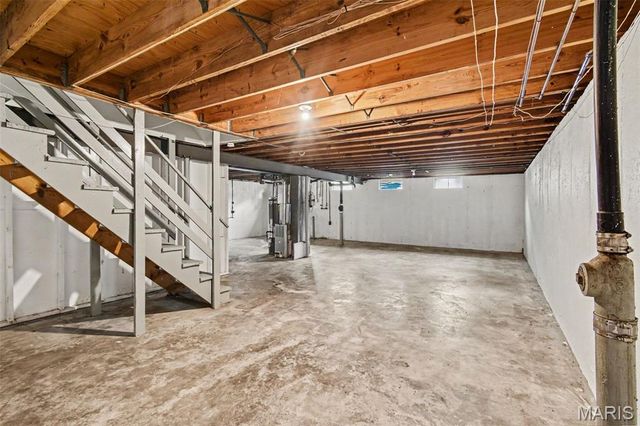 6780 Lesli Mari Court, Florissant, MO 63033