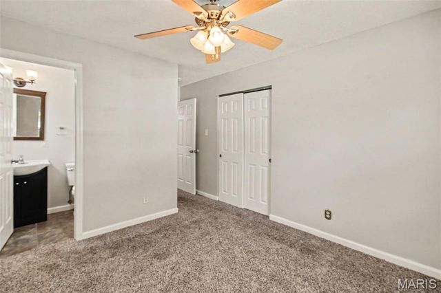 6780 Lesli Mari Court, Florissant, MO 63033