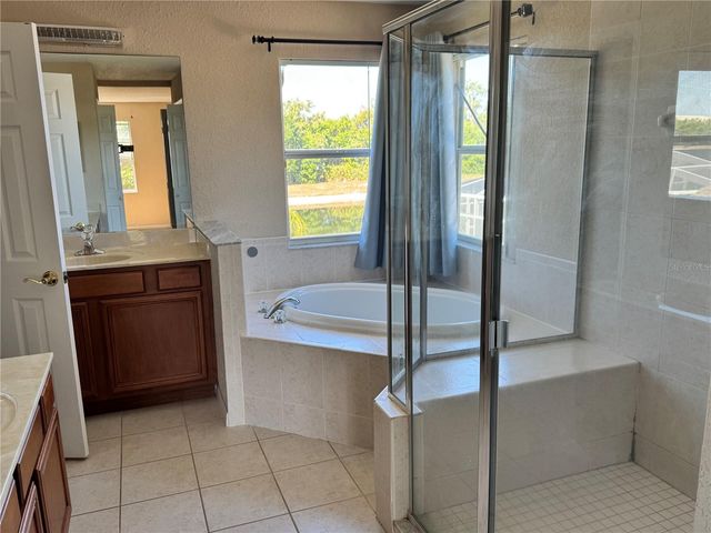 9023 PINEBREEZE DRIVE, Riverview, FL 33578