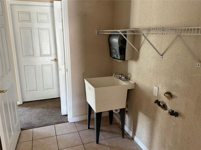 9023 PINEBREEZE DRIVE, Riverview, FL 33578