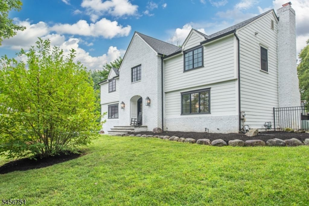 6 Lauri Dr, Florham Park Boro, NJ 07932 — photo 3