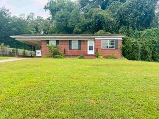 93 Cypress Dr, Gaffney, SC 29340
