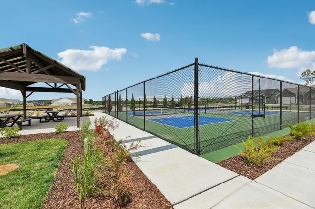 517 W Stonehaus Crossing, Antioch, TN 37013