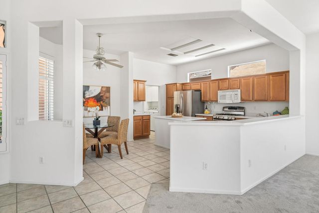 37232 Pineknoll Avenue, Palm Desert, CA 92211